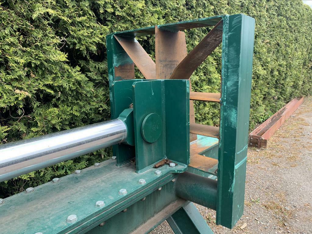 Gebruikt Houtkloofmachine 80 ton