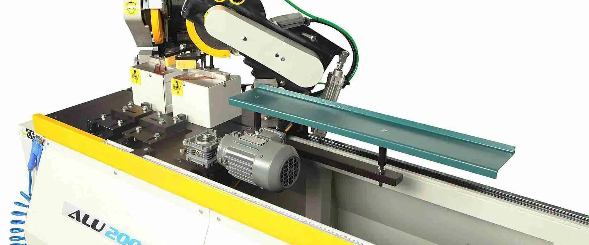 Ozgenc Makina ALU 200 I Corte y Perforación de Aluminio con Doble Cabezal