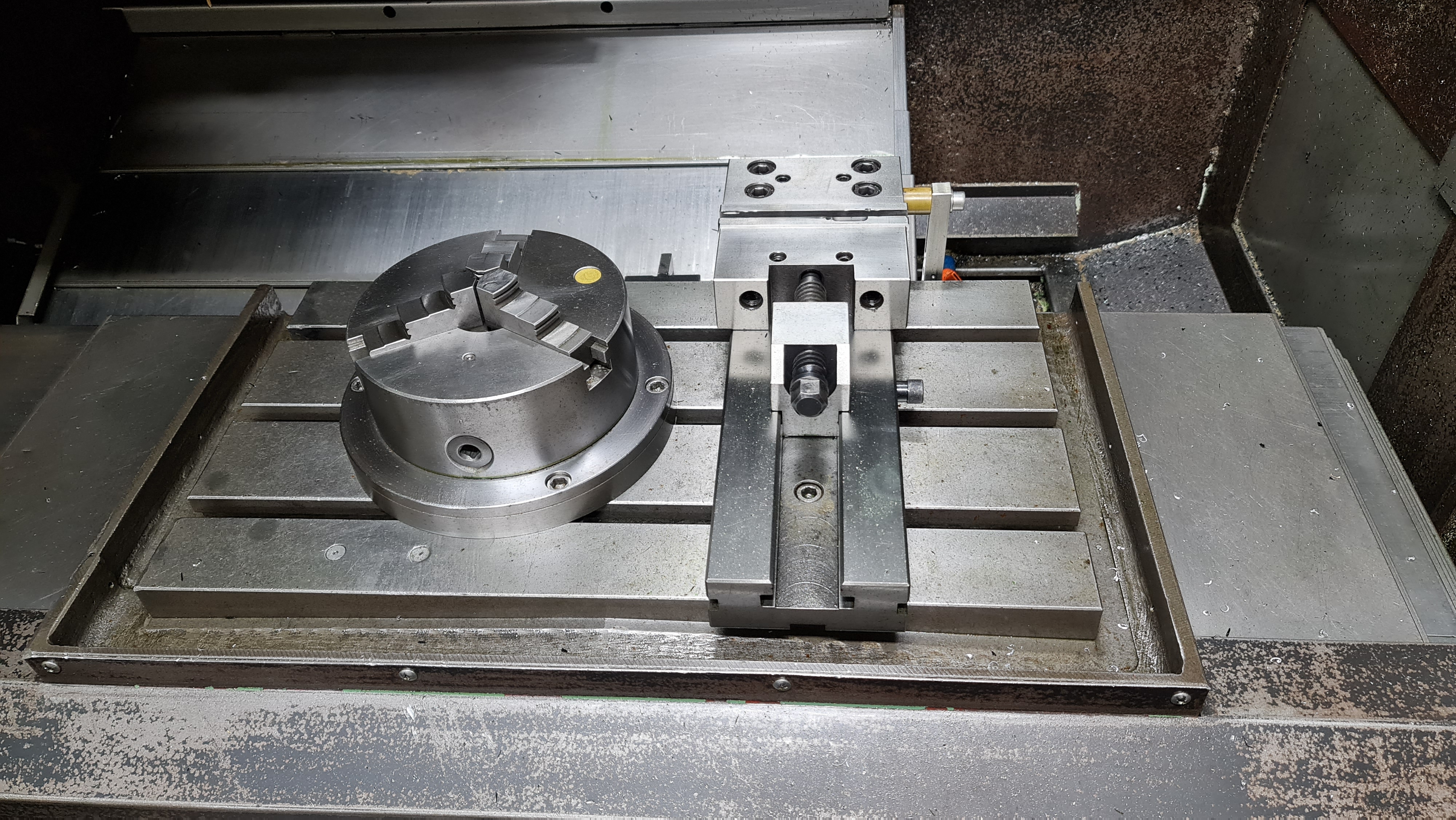 Gebruikt LEADWELL MCV OP