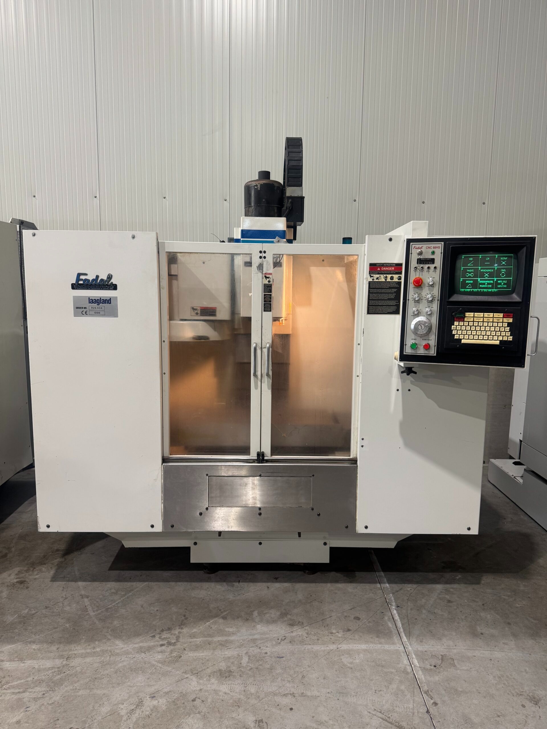 Used Fadal VMC 15 XT I Vertical Machining Center I 1996