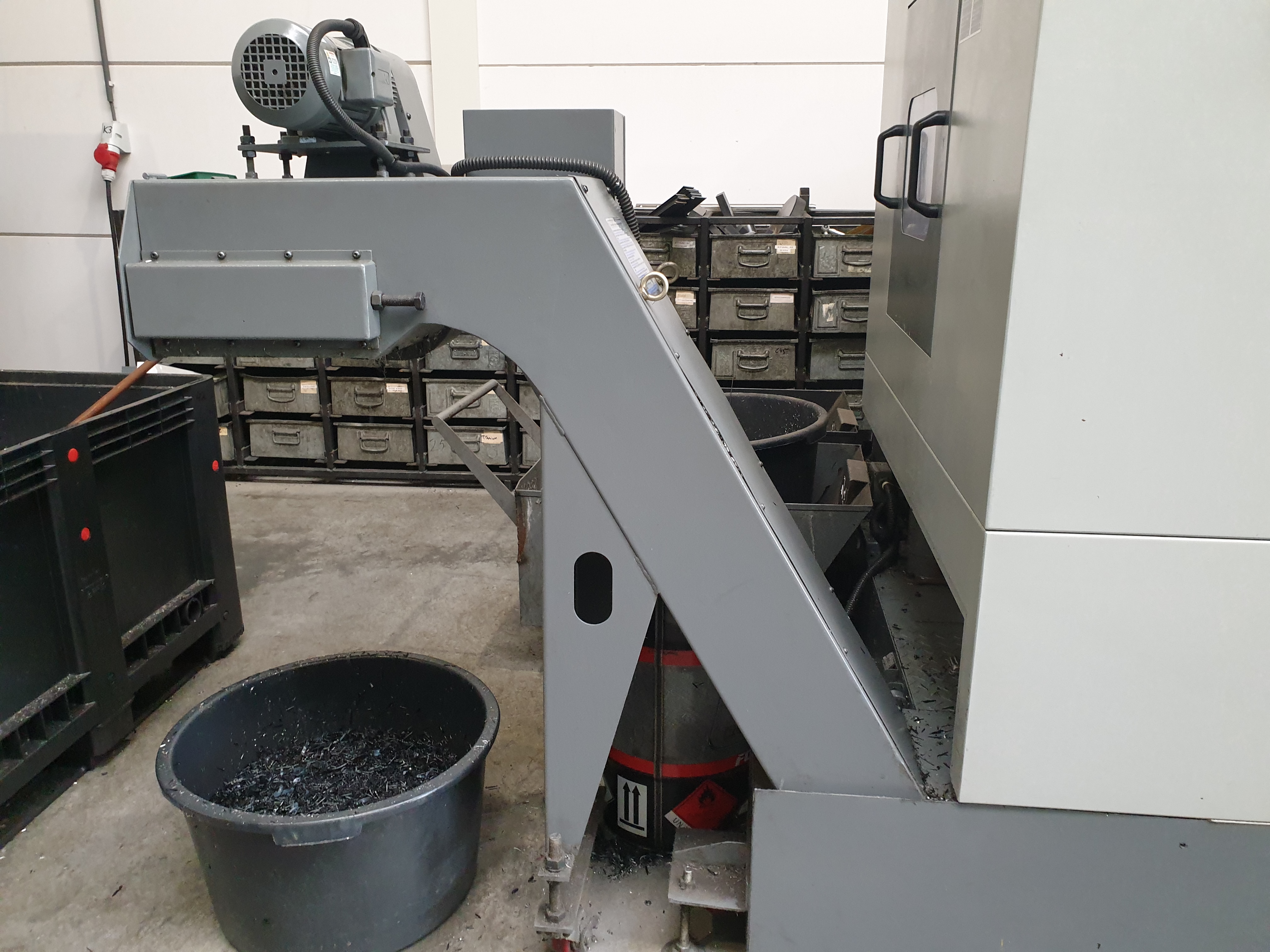 Gebruikt HYUNDAI KIA VX500