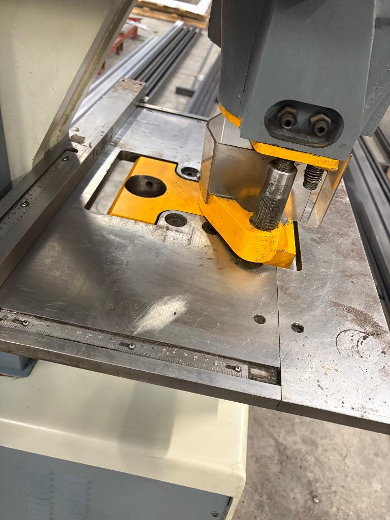 Used Haco Kingsland Multi 60 I Steelworker I 2009