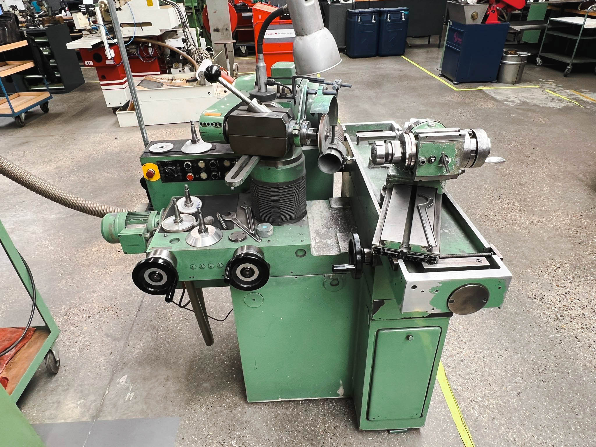 Used Schutte WU32 - Grinding - 1982