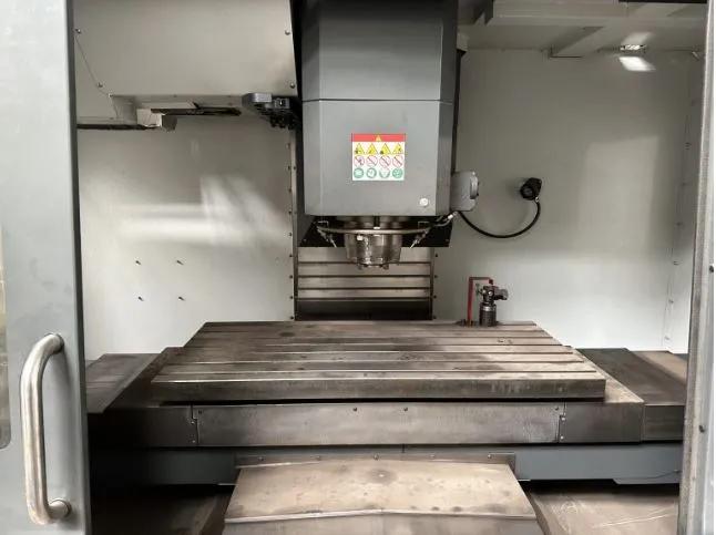 Usado Centro de mecanizado vertical Haas VF3-YT I 2018
