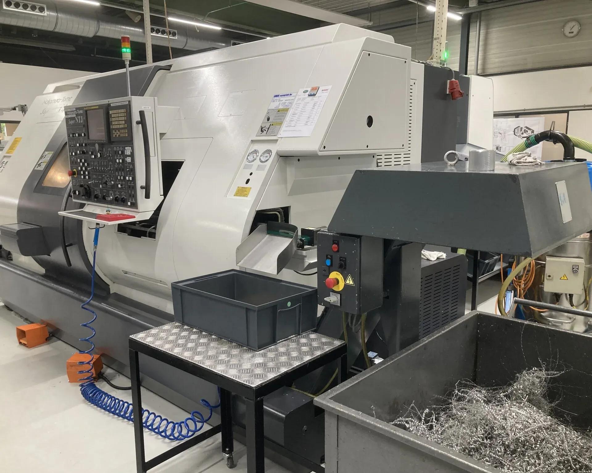 Gebruikt Nakamura-Tome Super NTJ I CNC Draaibank