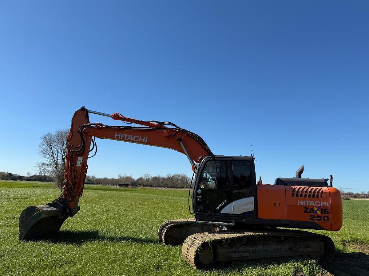 Used Hitachi ZX210LC-5B I Excavator I 2015