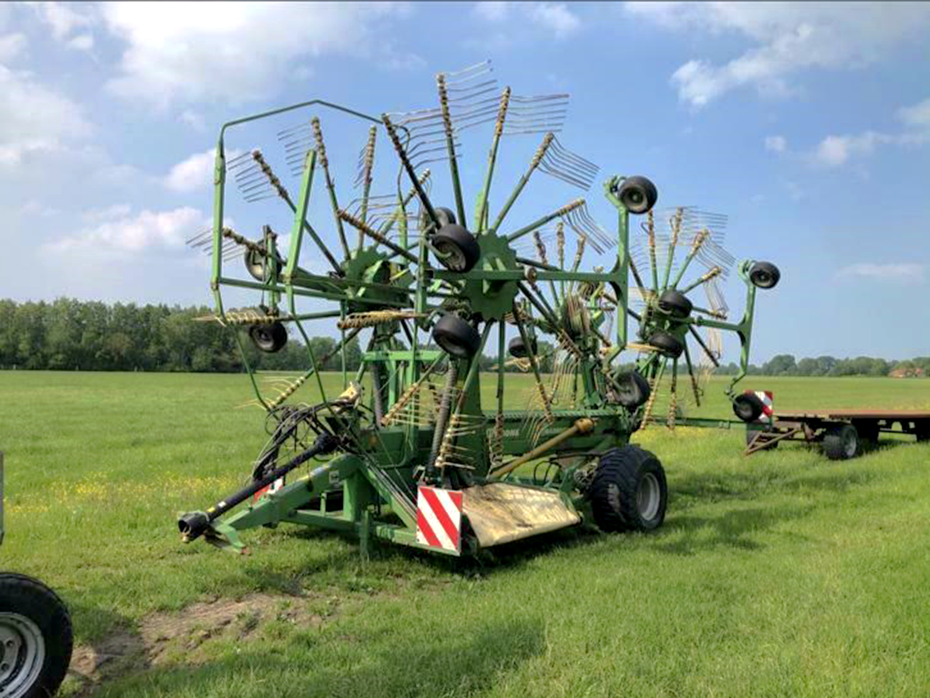 Gebruikt KRONE SWADRO 1250 4 - 2005