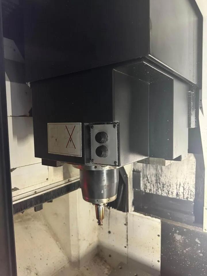 Gebruikt Mazak VCU 500C I Verticaal Bewerkingscentrum