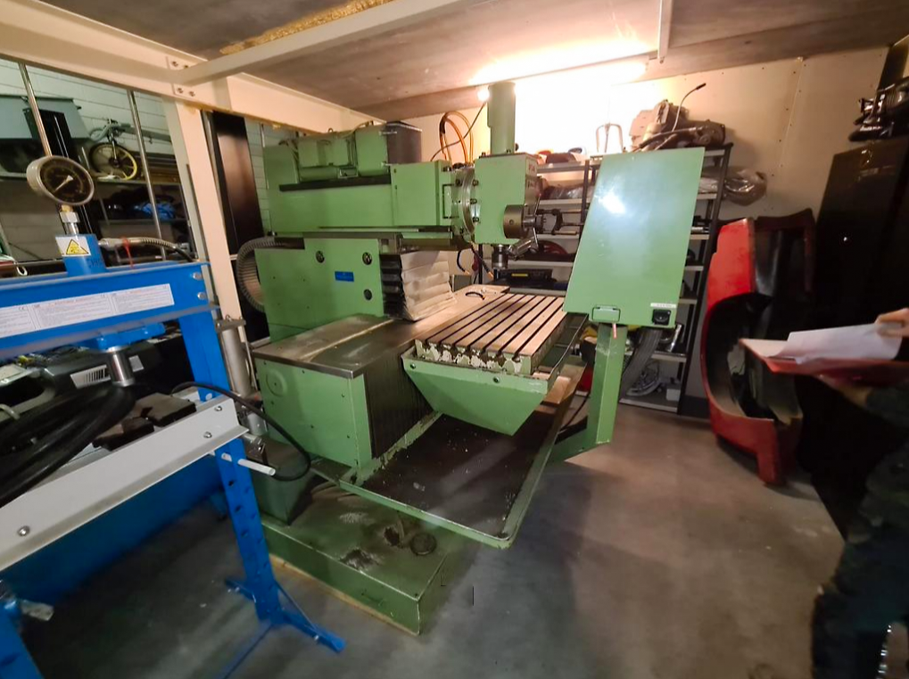 Used Hermle UWF 1000 - CNC Milling - 1984