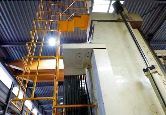 Gebruikt Hankook VLC 30/70 - Verticale Draaibank - 2004