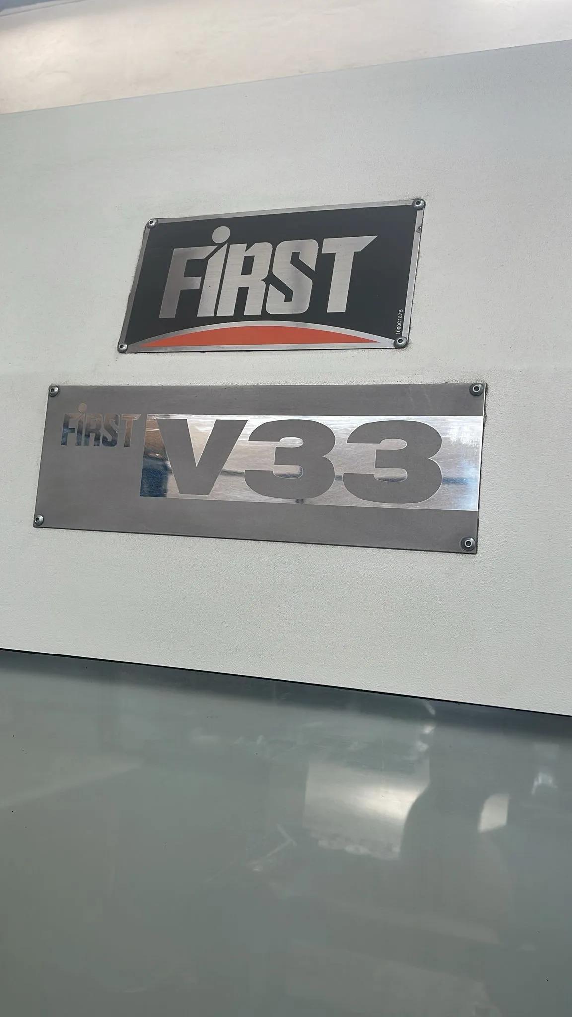 Gebruikt Eerste V-33 I Verticale Bewerking Centrum