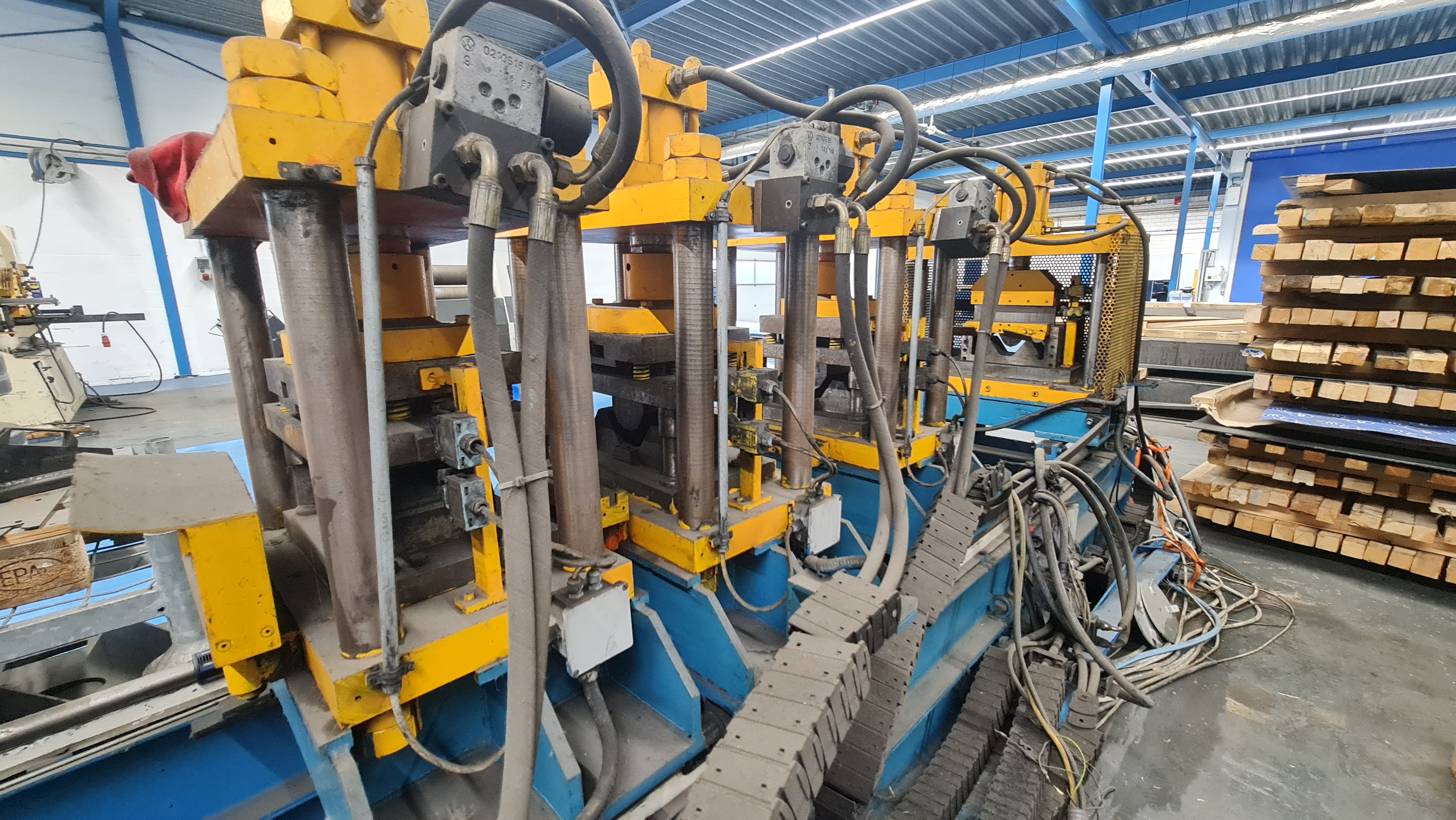 Gebruikt Tecnopromec Alfa C I Profiling Line I 1997