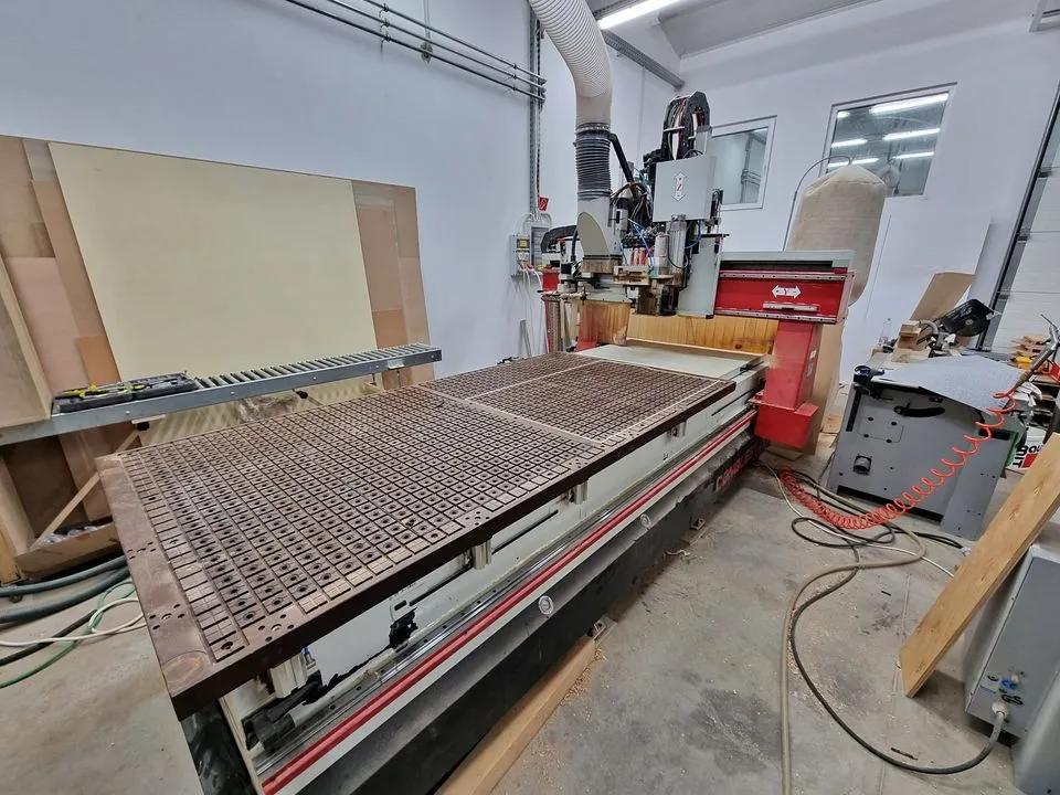 Usado Centro de mecanizado CNC Cosmec Conquest 255 I