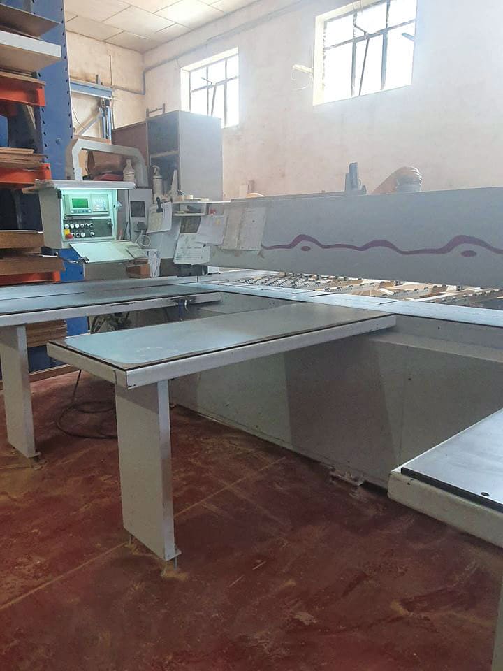 Usado Homag CH 03 - Máquina de sierra de panel - 2001