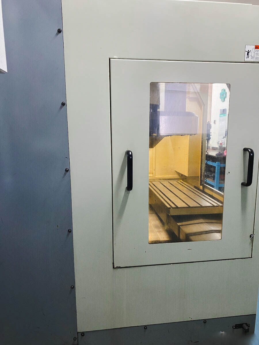 Used Hartford Omikron 850 - Vertical Machining Center - 2001