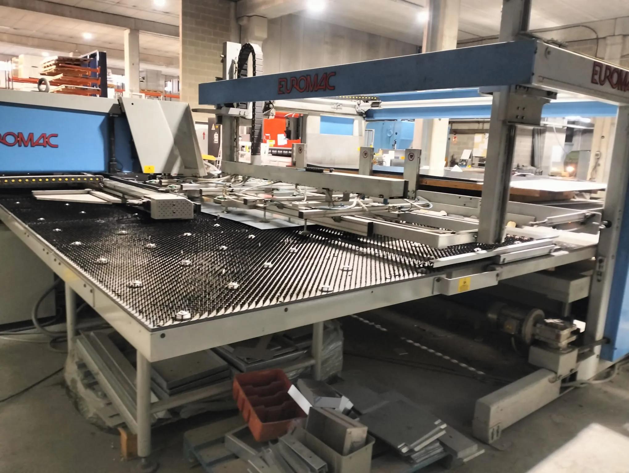 Gebruikt Euromac MTX Flex 1250/30-2500 I Ponsmachine