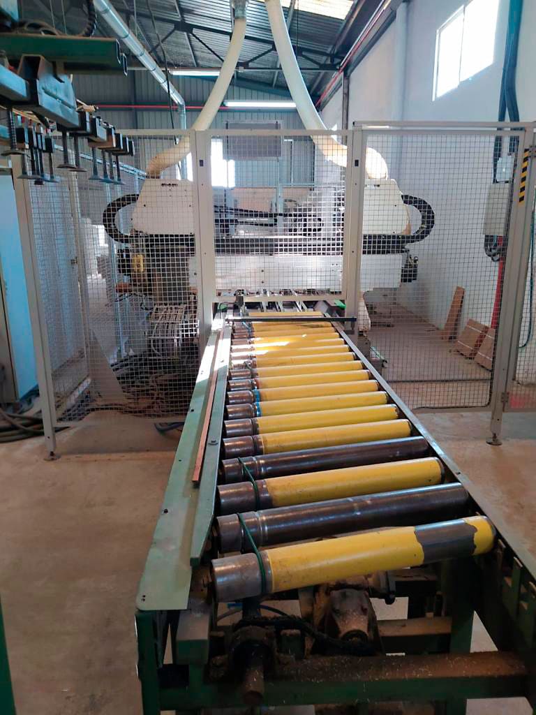 Usado Biesse Comil Insider KT2 - Centros de mecanizado CNC - 2002