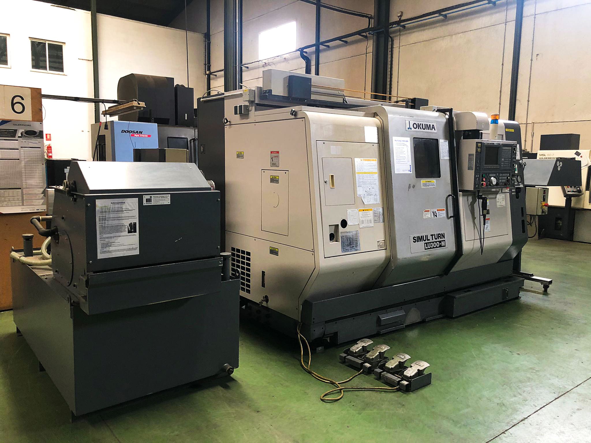 Gebruikt Okuma LU 300 M - CNC Draaibank - 2005