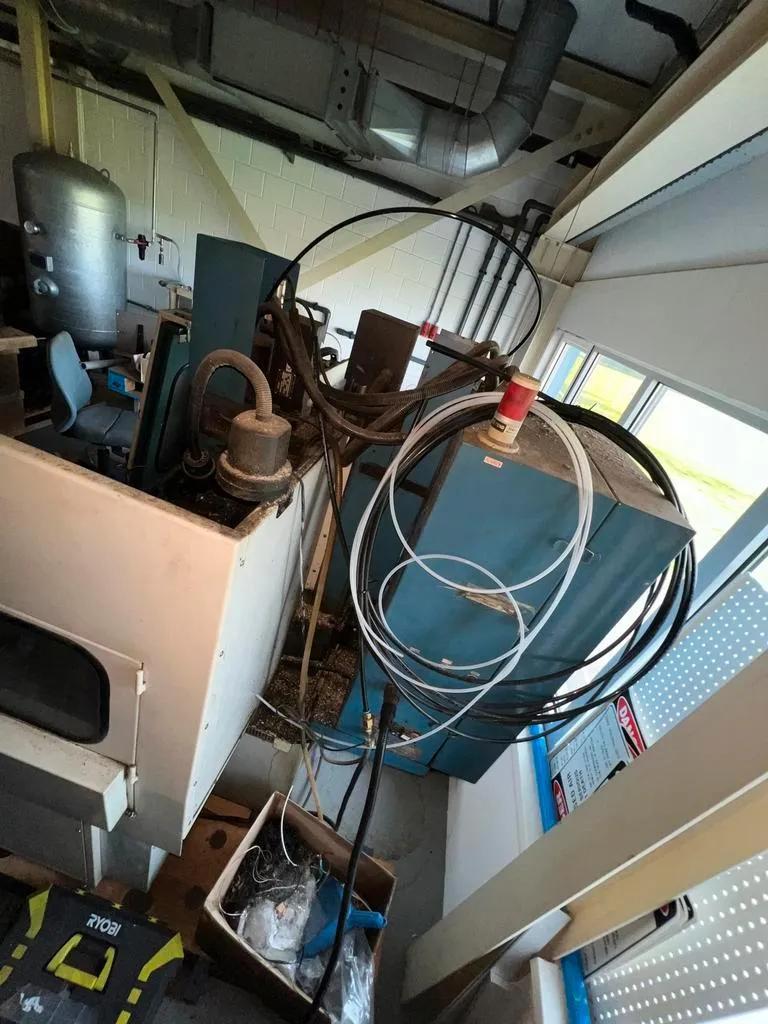 Usado Centro de Mecanizado Vertical Advance ADM 1410 I