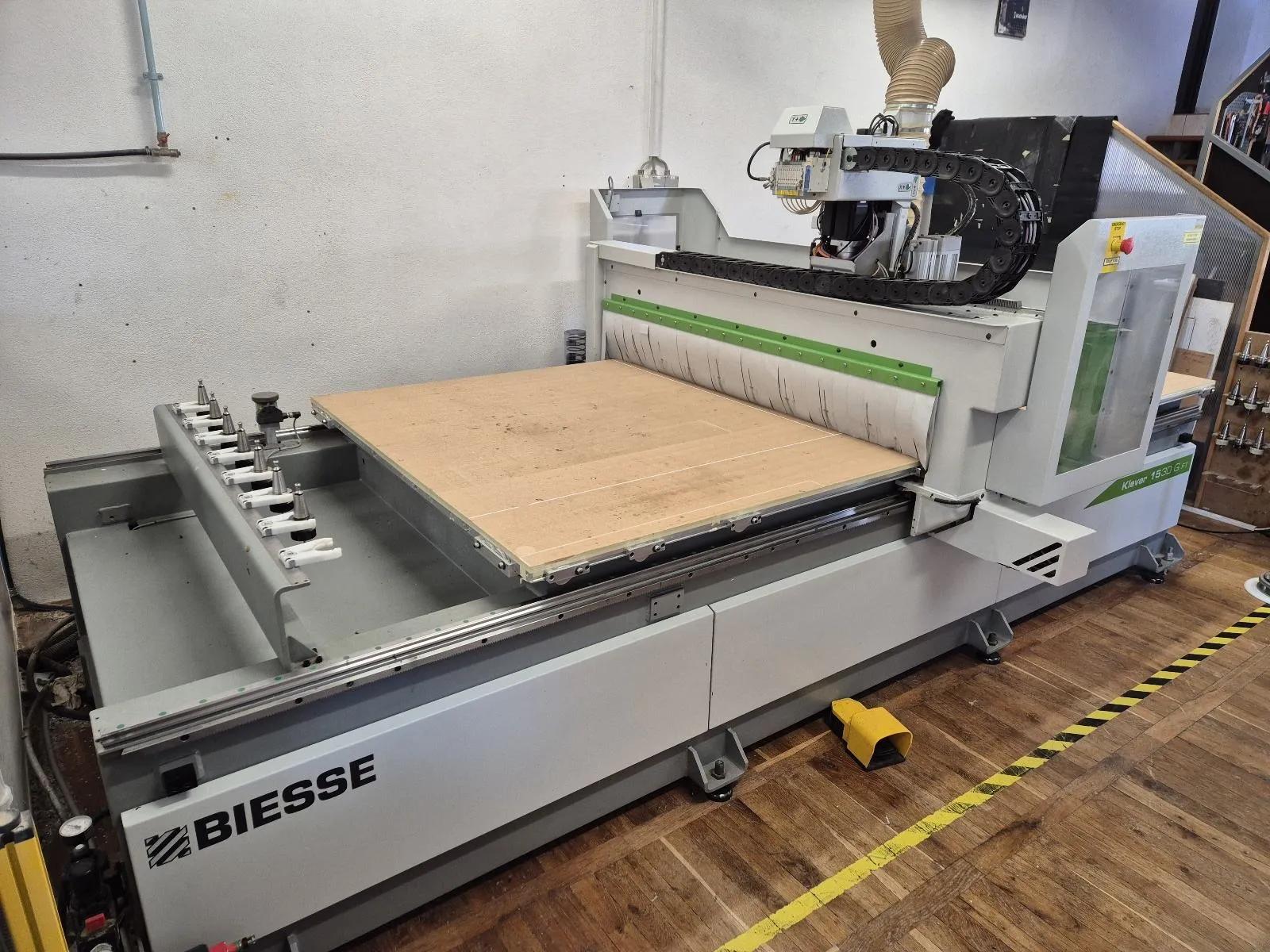 Gebruikt Biesse Klever 1530 G FT I CNC Bewerking Centrum