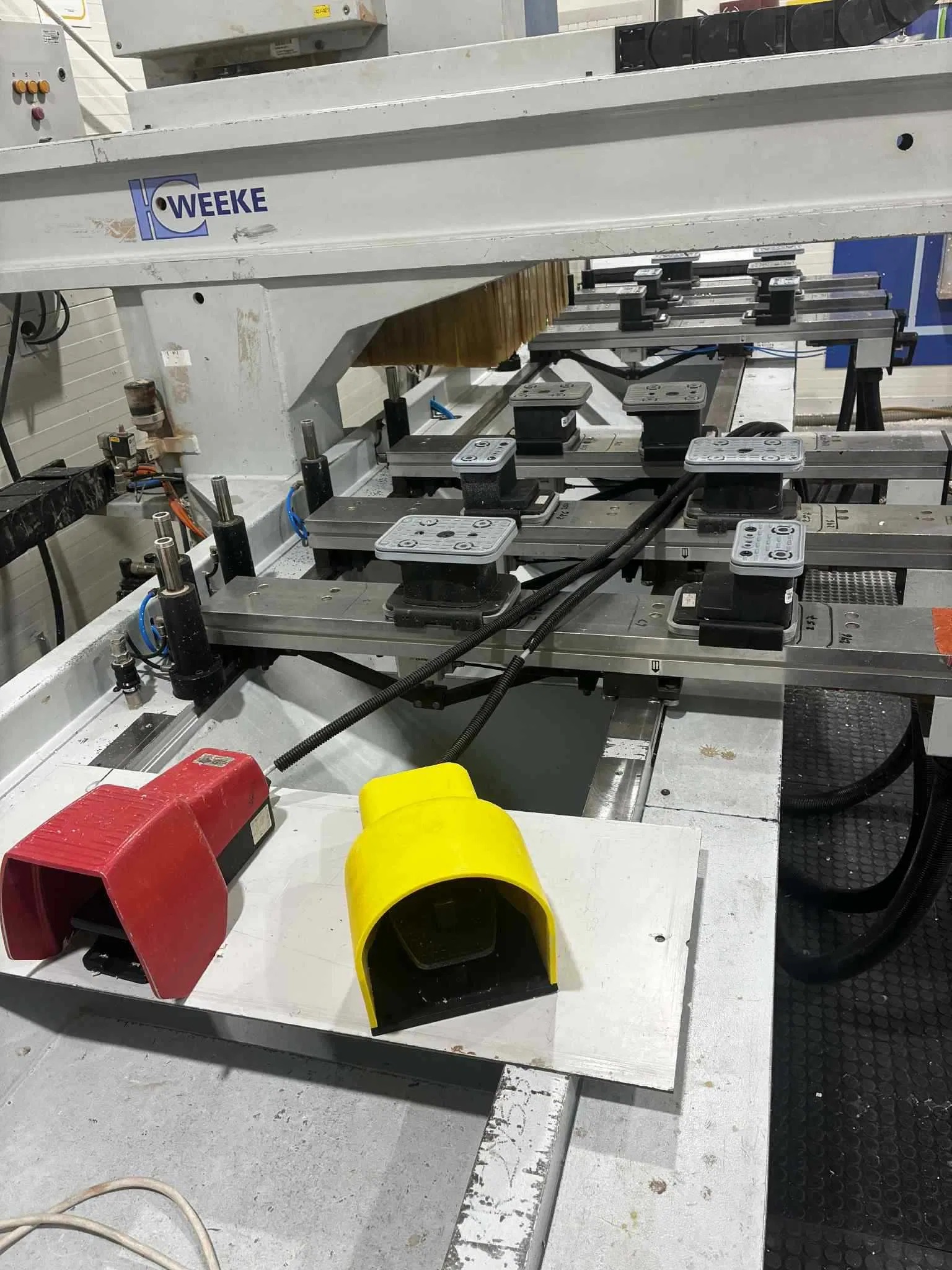 Used Weeke Optimat BHC 280 I CNC Machining Center I 2005