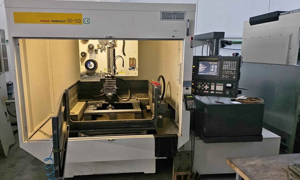 Used Fanuc Robocut Alpha 1C I Wire EDM Machine I 1998