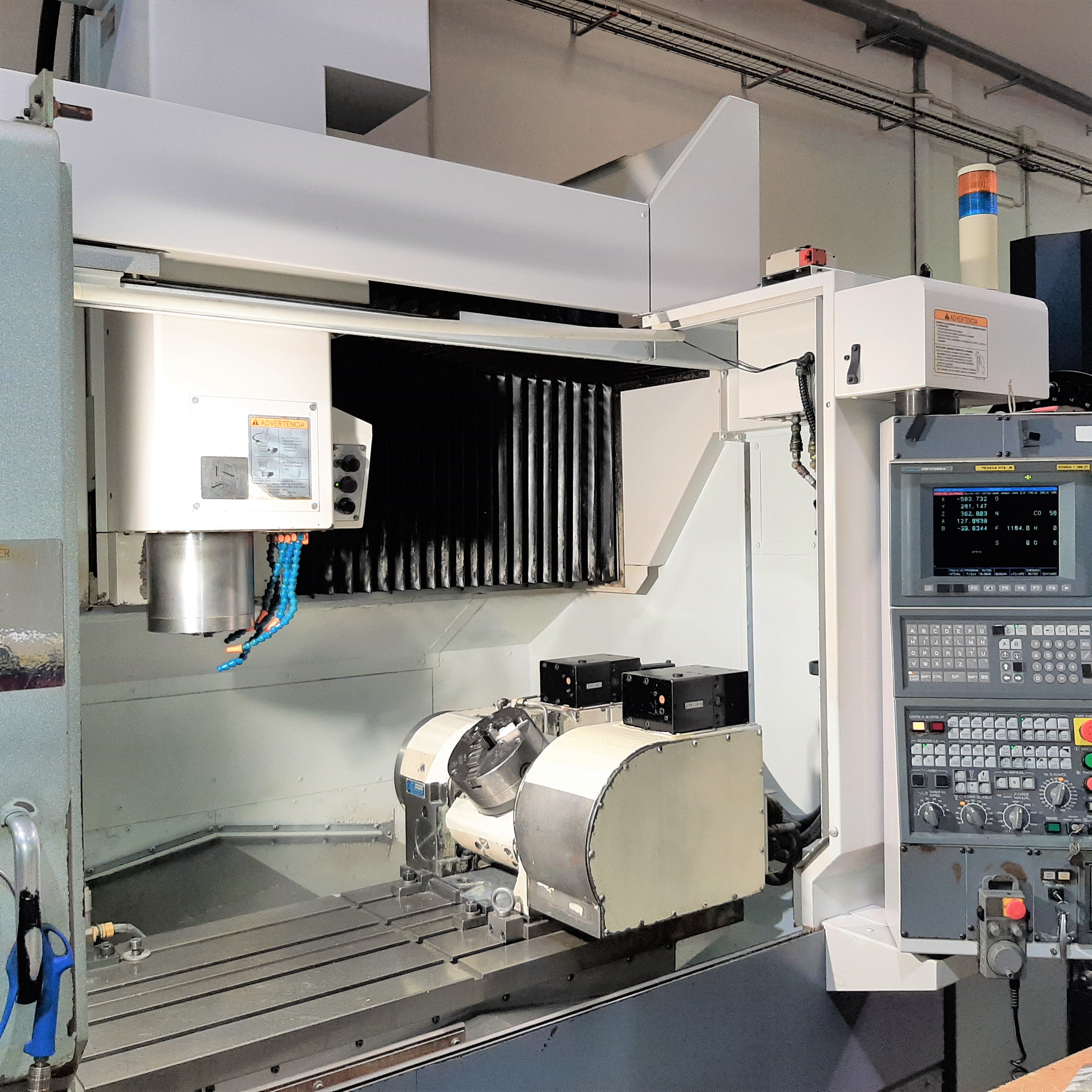 Gebruikt Okuma MB 56 VA - CNC Verticale machine - 2004