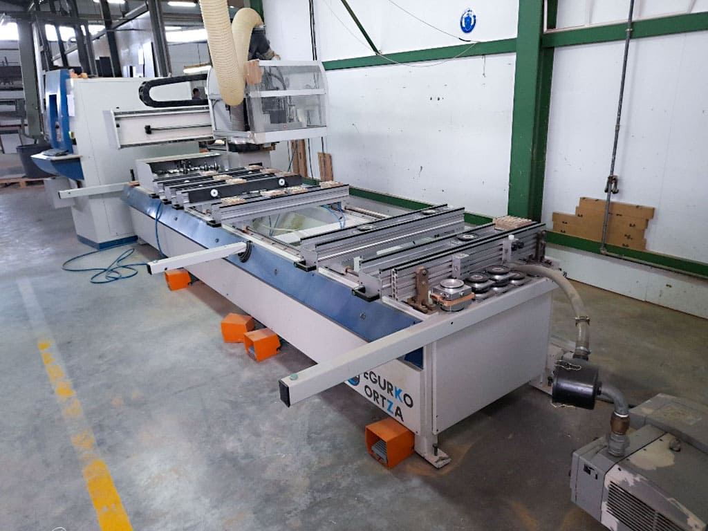 Gebruikt Egurko ortza ART 700 CHF - CNC-bewerkingscentra - 2002