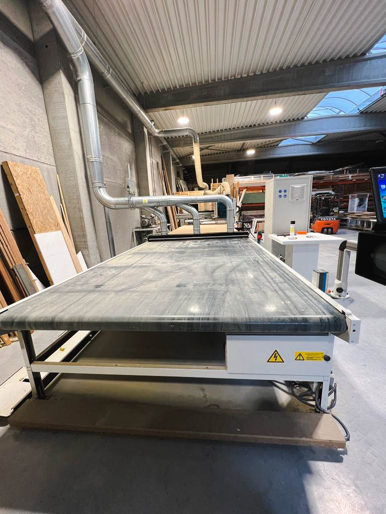 Gebruikt AES Extreme 2142 - Nesting Machine - 2015