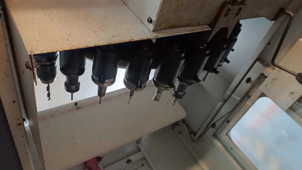 Used Bridgeport VMC 800XP I Vertical Machining Center I 2002