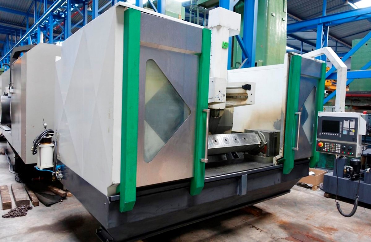 Used Unisign UV4000 - Vertical Machining Center - 2007