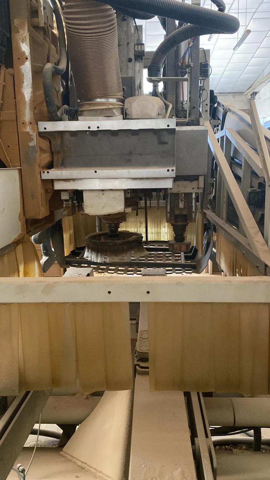 Usado Centro de mecanizado CNC Morbidelli Author 600 KXL I 2001