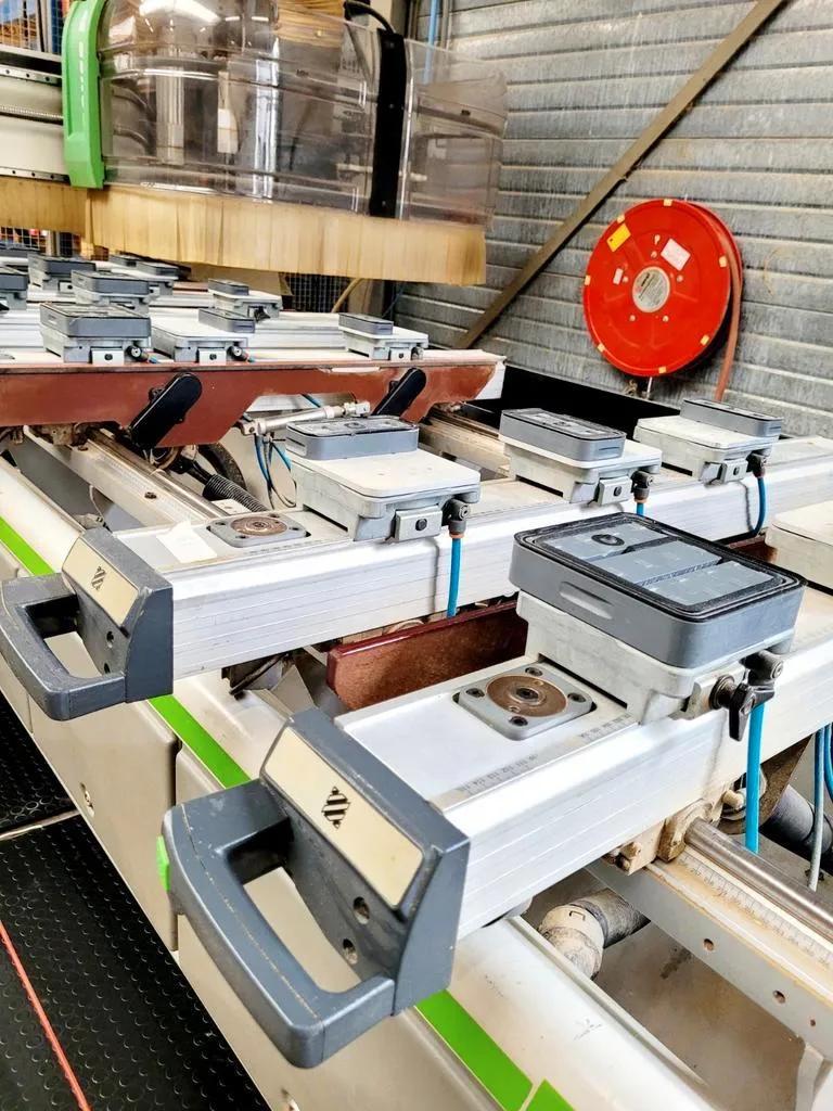 Usado Centro de mecanizado CNC Biesse Rover B 2.30 I