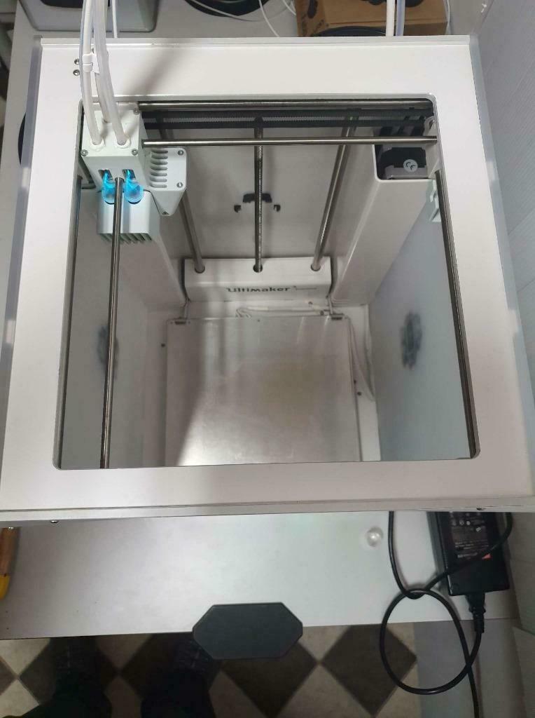 Gebruikt ULTIMAKER 3 EXTENDED - 3D-printer