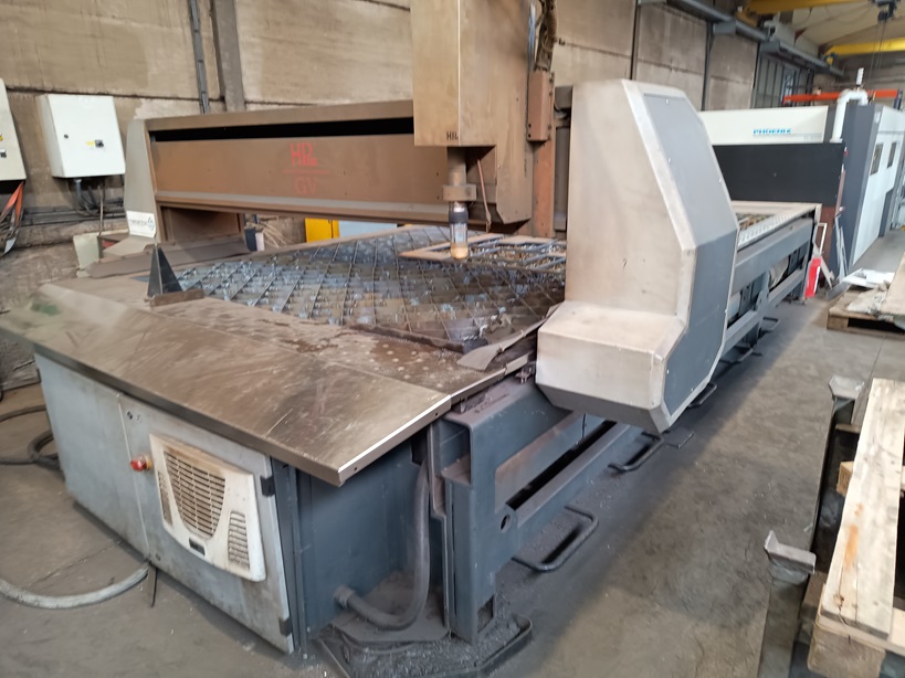 Used LVD Phoenix FL 4020 I Laser Cutting