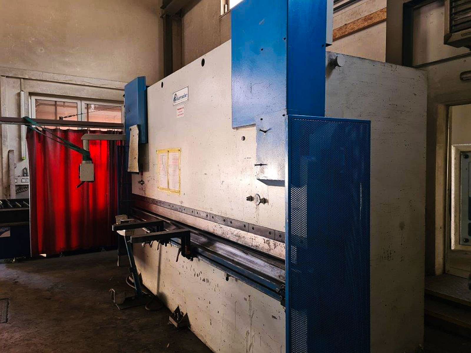 Gebruikt Durmazlar HAP 35160 - Persremmachine - 1997