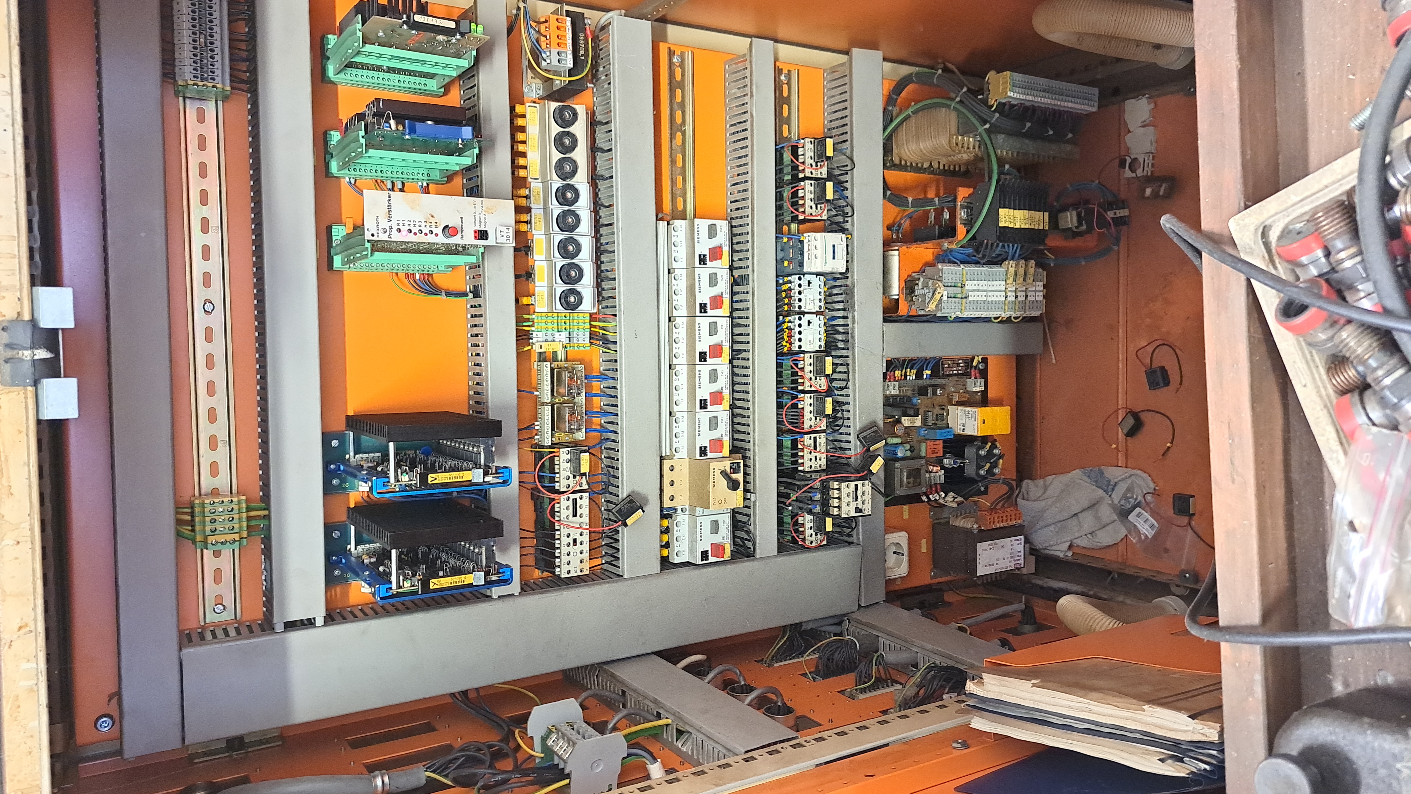 Used Deckel FP4 CCT I Vertical Machining Center