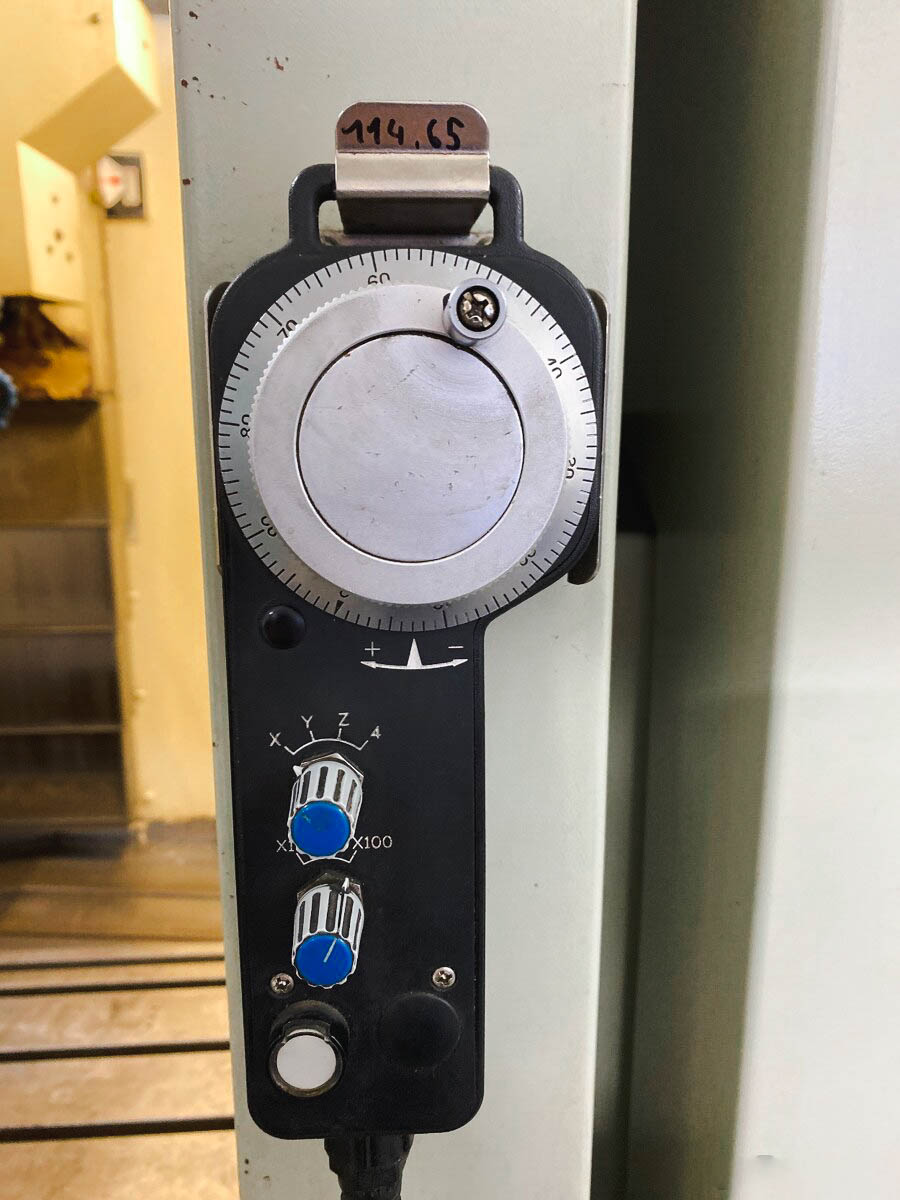 Usado Hartford Omikron 850 - Centro de Mecanizado Vertical - 2001