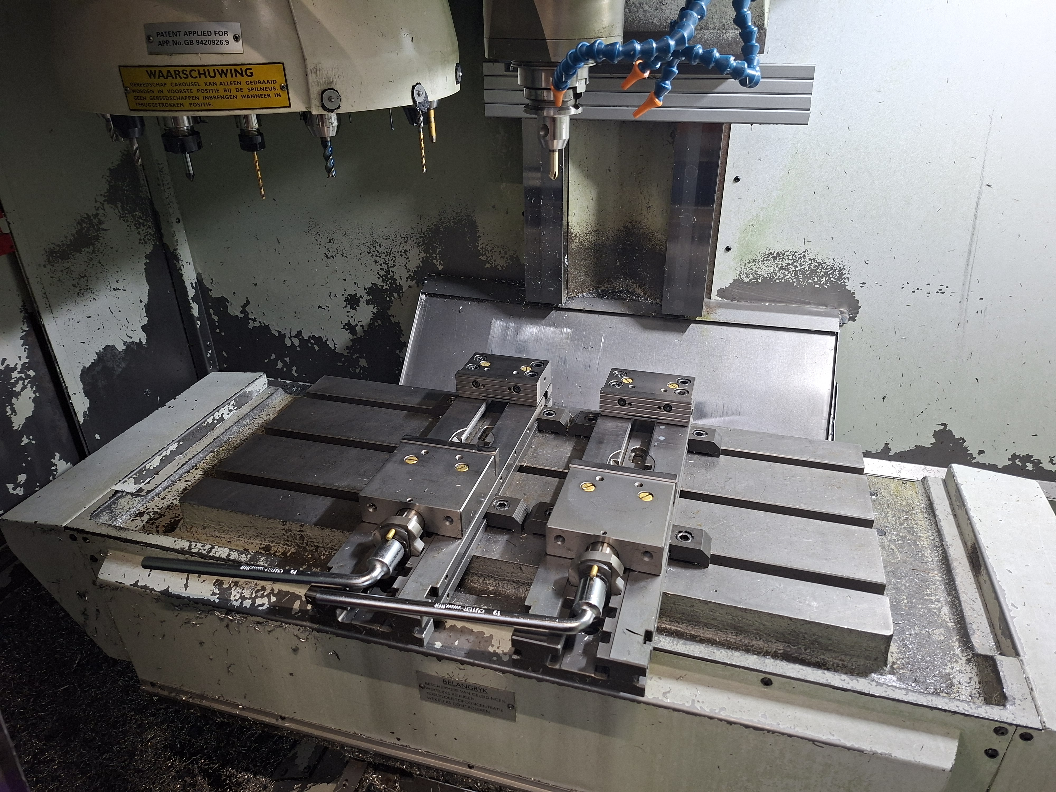 Used Bridgeport VMC 500/16 I Vertical Machining Center I 1999