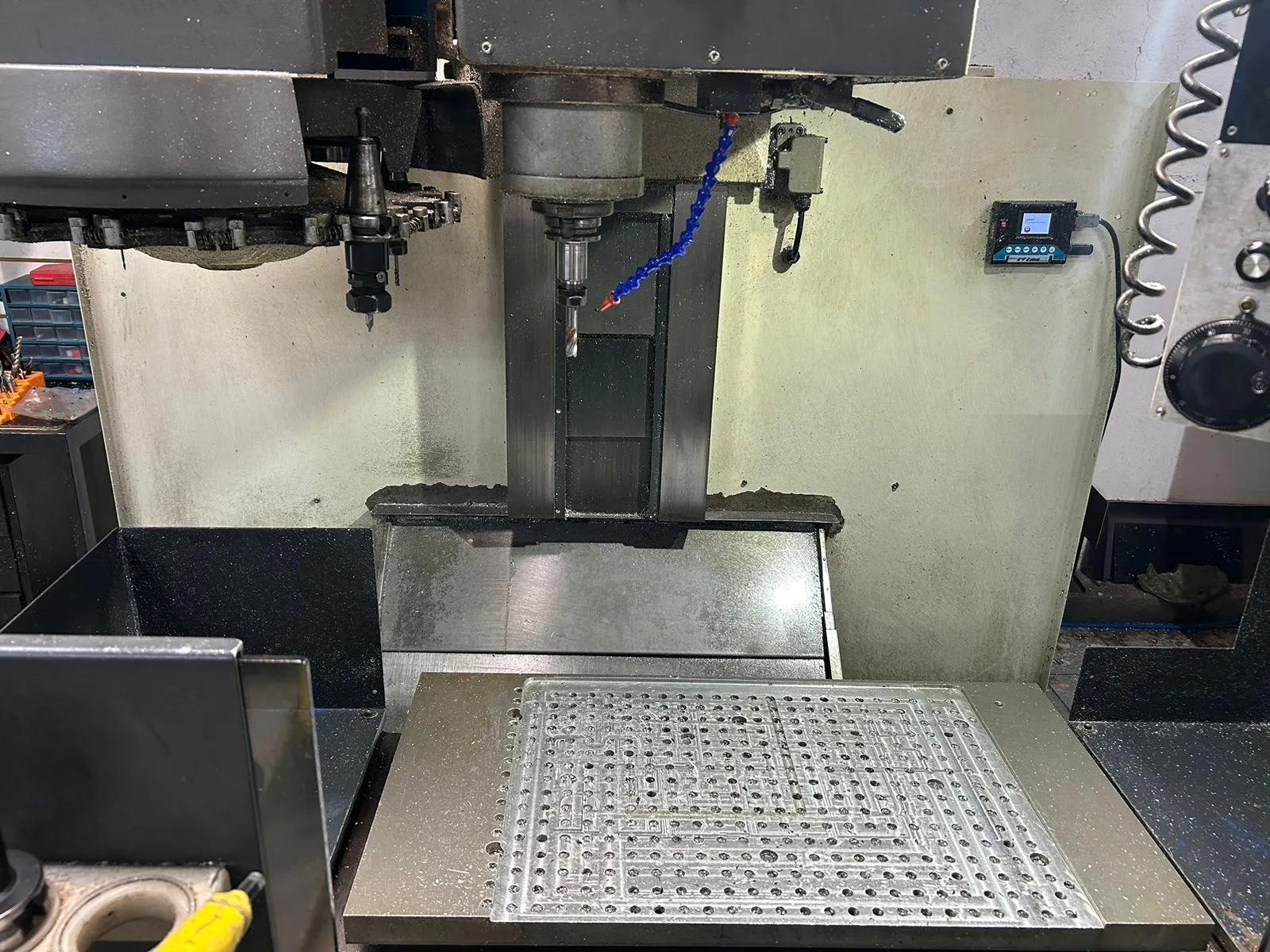 Gebruikt Leadwell MCV-550S I CNC Frezen