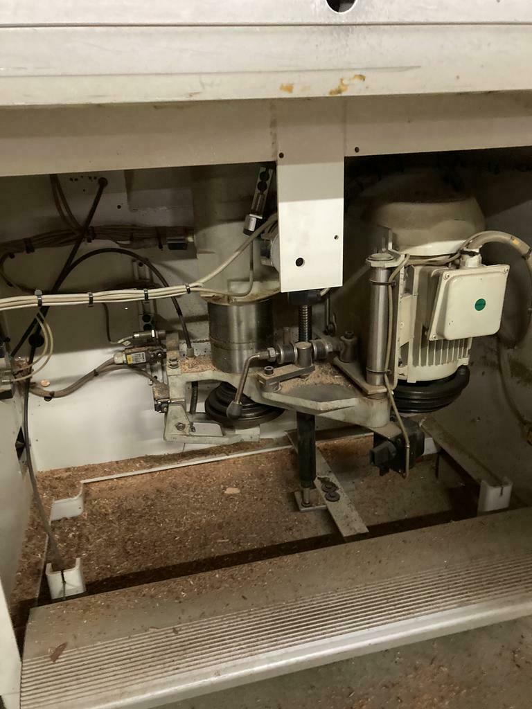 Gebruikt SCM  T 130 - 2001