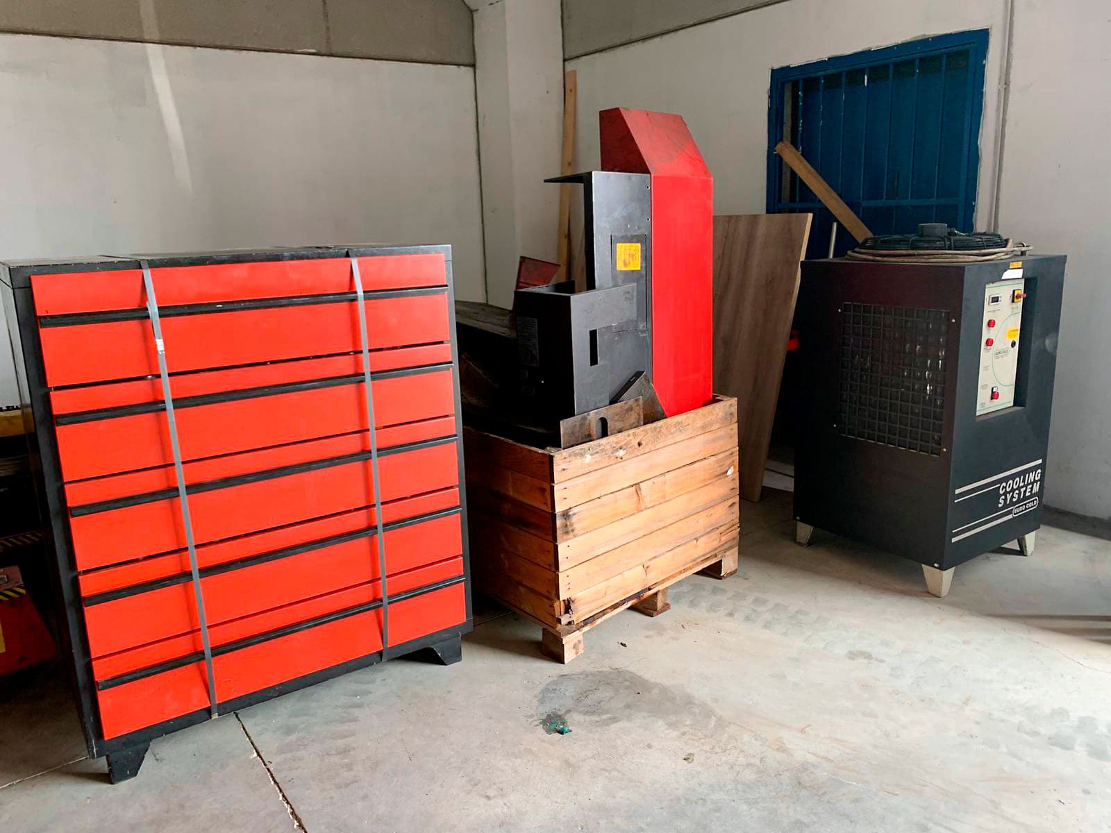 Gebruikt Amada Vipros 2510K - Ponsmachine - 1998