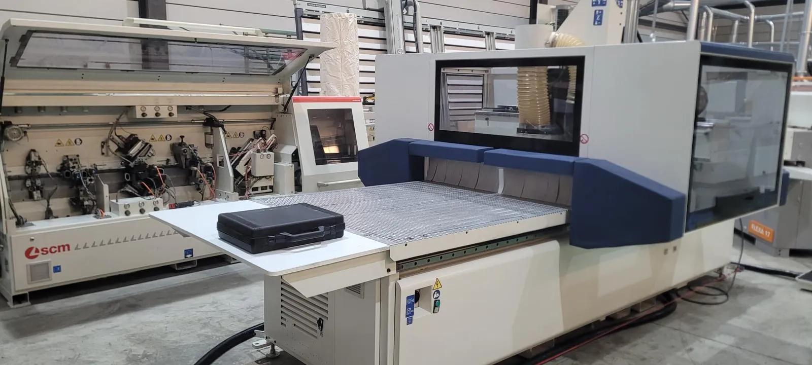 Usado Centro de Mecanizado CNC SCM Morbidelli N100 I