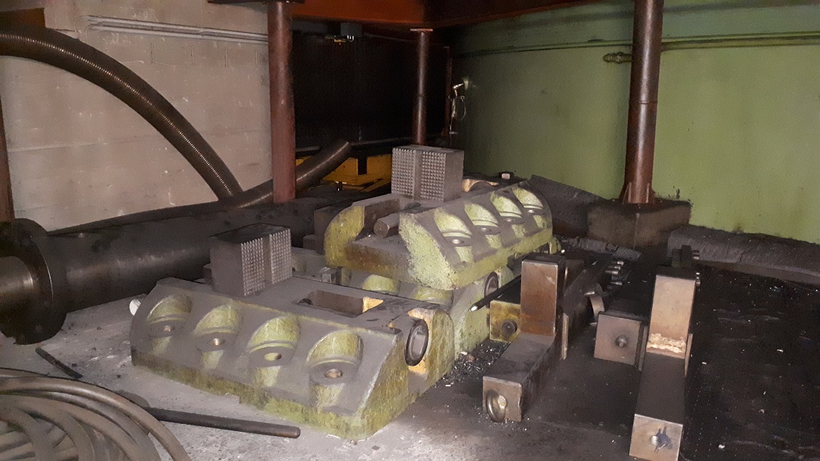 Used SCHIESS 25GK 800/1000