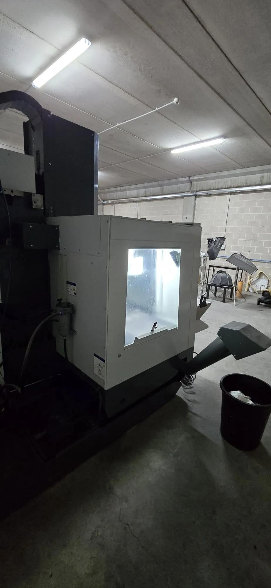 Gebruikt Haas VF2 I Vertical Machining Center