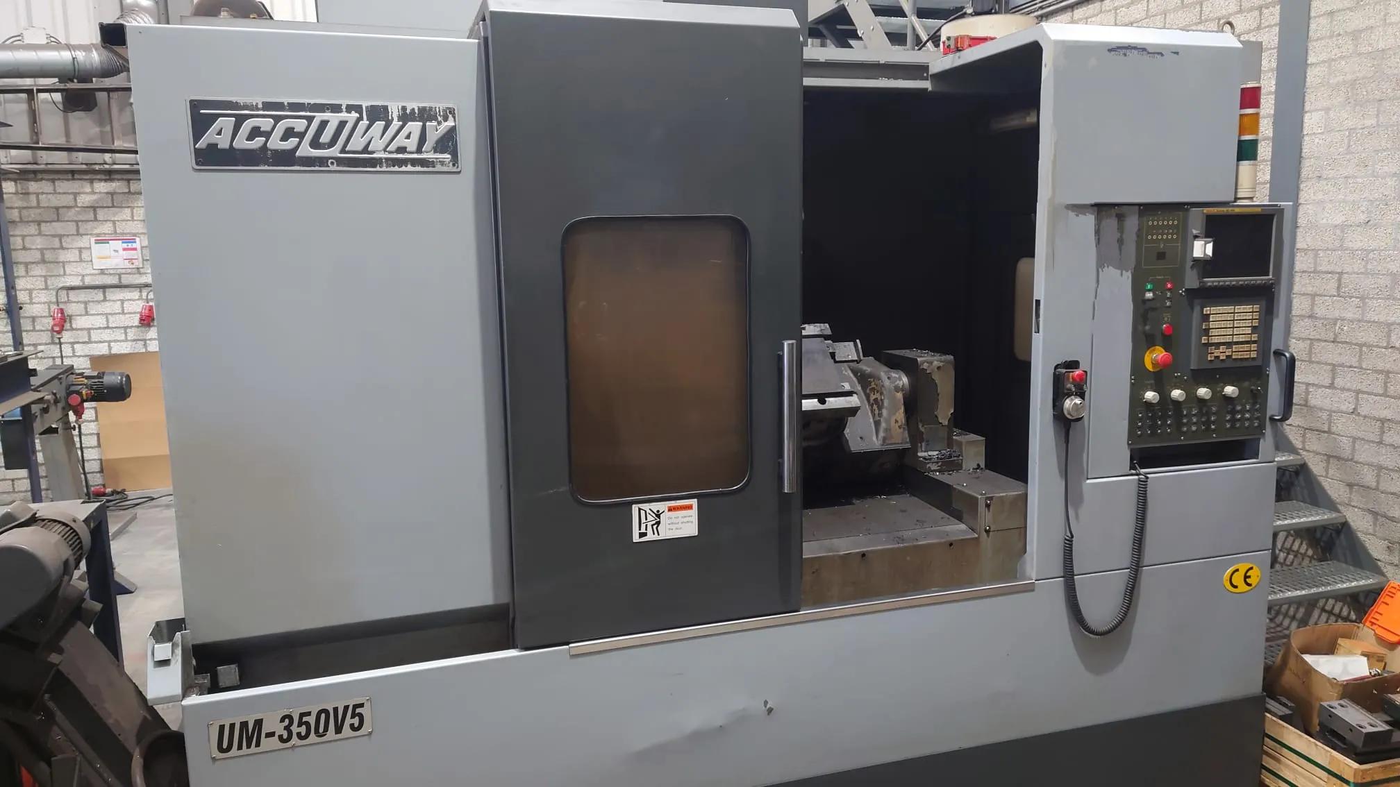 Usado Centro de Mecanizado Vertical Accuway UM-350V5 I