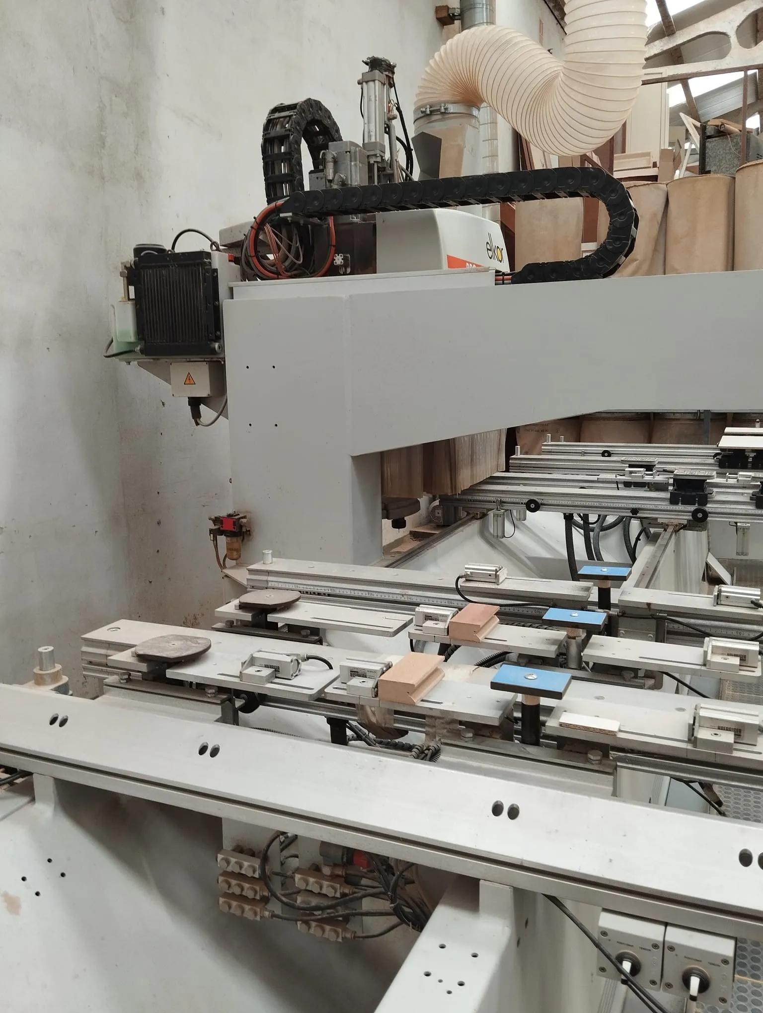 Usado Centro de mecanizado CNC Holzher Pro-Master 7123 I