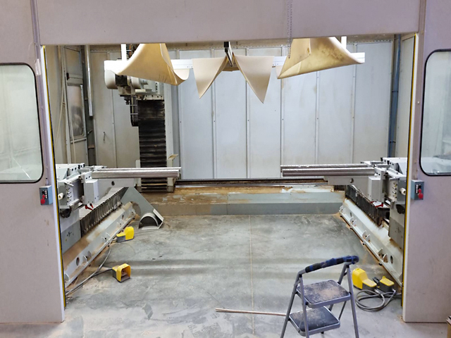 Usado Bacci Avant - Centro de Mecanizado CNC - 2004