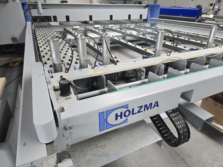 Used Holzma HPP 250 43/43 I Beam Saw I 2009