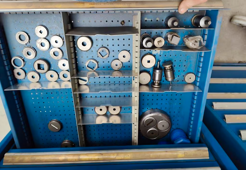 Gebruikt LVD Alpha 1012 - Ponsmachine - 2004